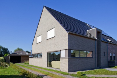 Tijdloze halfopen bebouwing in houtskeletbouw