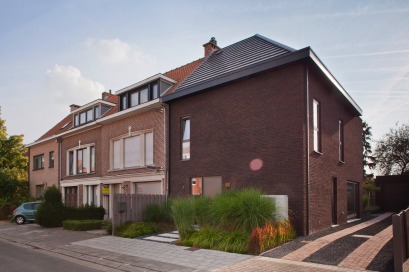 Houtskeletbouw woning halfopen bebouwing
