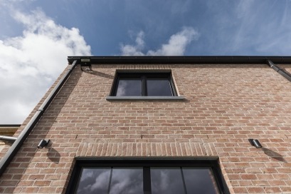 Landelijke woning gevelsteen