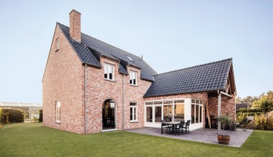 Landelijke open bebouwing gevel