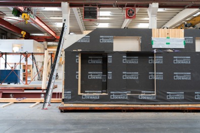 Houtskelet met buitenwandfolie ter bescherming tegen regen en vocht
