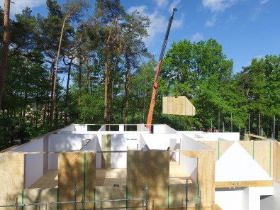 Opbouw houtskeletbouwwoning met prefabricatiewanden
