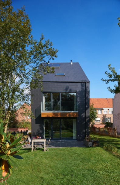 Moderne halfopen bebouwing houtskeletbouw