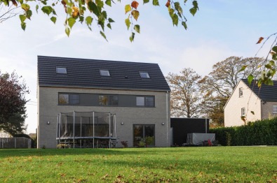 Tijdloze open woning tuin