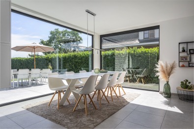 Moderne eetkamer in Aalter