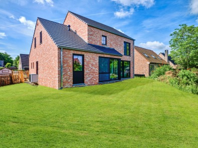 Dewaele woningbouw - realisatie in Deerlijk