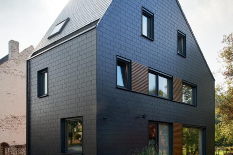 Moderne halfopen bebouwing houtskeletbouw