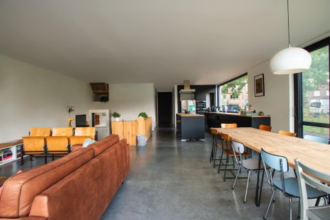 Ruime moderne woning in Sint-Michiels