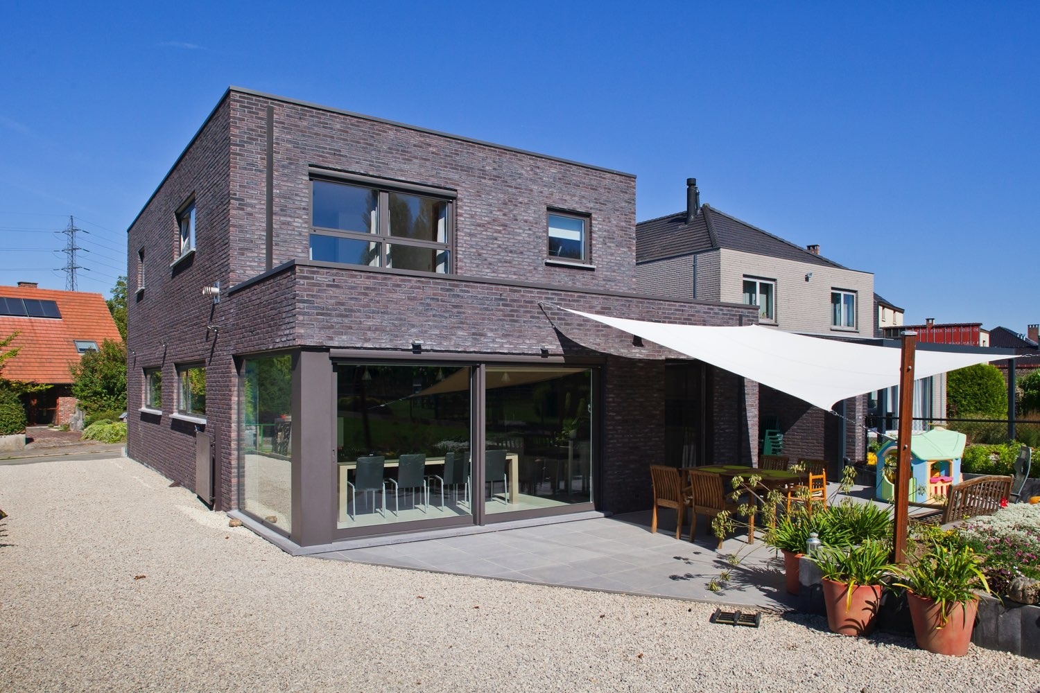 Houtskeletbouw woning moderne stijl tuin